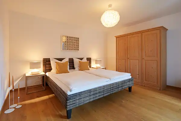 Apartment am Waxlstoa - Schlafzimmer mit Kingsize-Bett